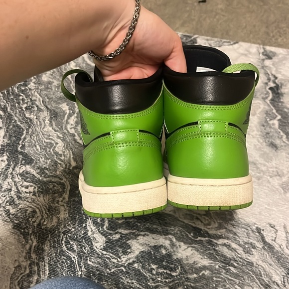 Air Jordans - Picture 5 of 5